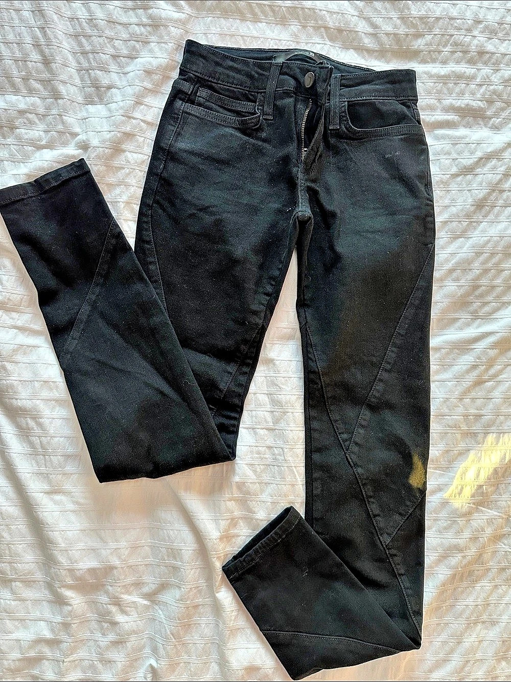 Joe's Skinny Jeans in Black Waist 24